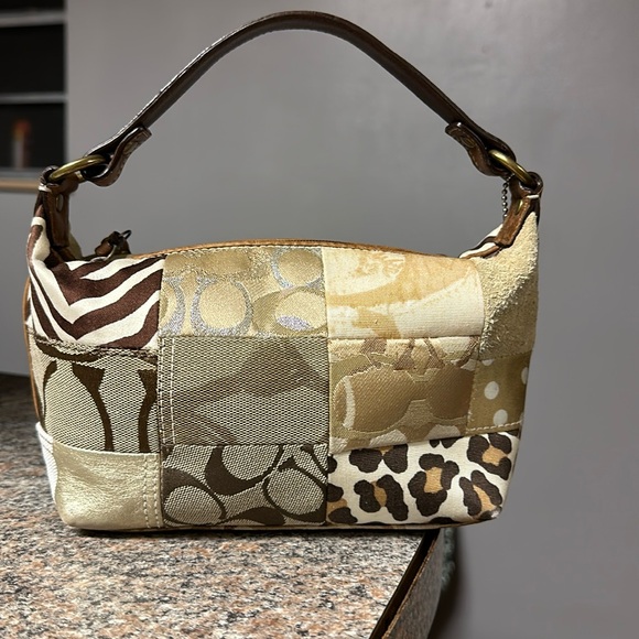 Coach Holiday Patchwork Purse great condition - Picture 1 of 12